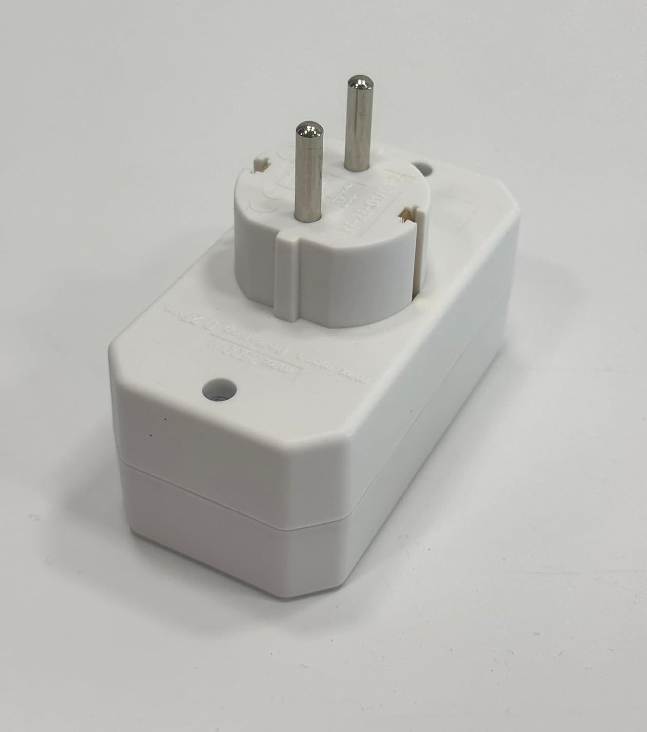 500 Stück – B2B-Angebot: Multistecker Adapter Schutzkontakt für Wiederverkäufer & Handel